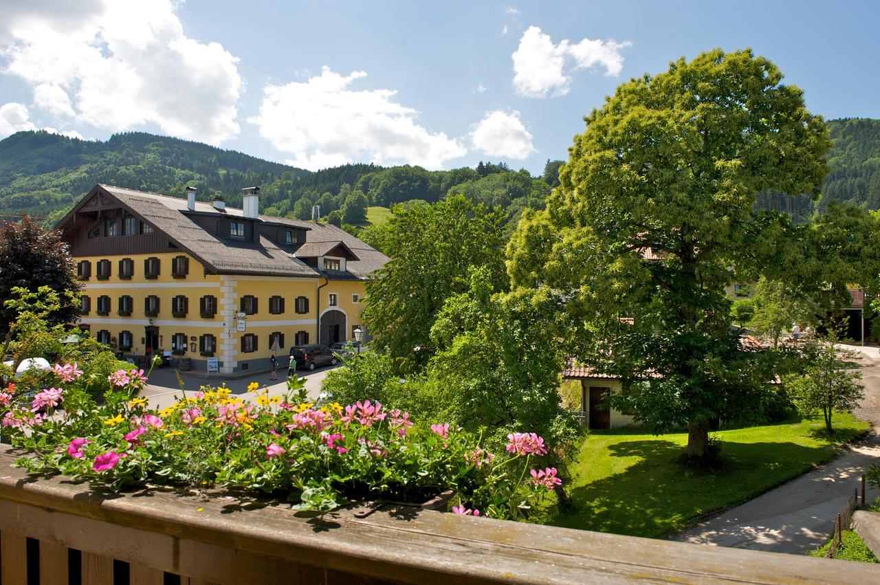 Boutique Hotel Aichinger Nussdorf am Attersee Exterior photo